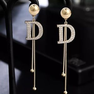 classic D letter Dangle Earring South Korean women's jewelry personality metal
